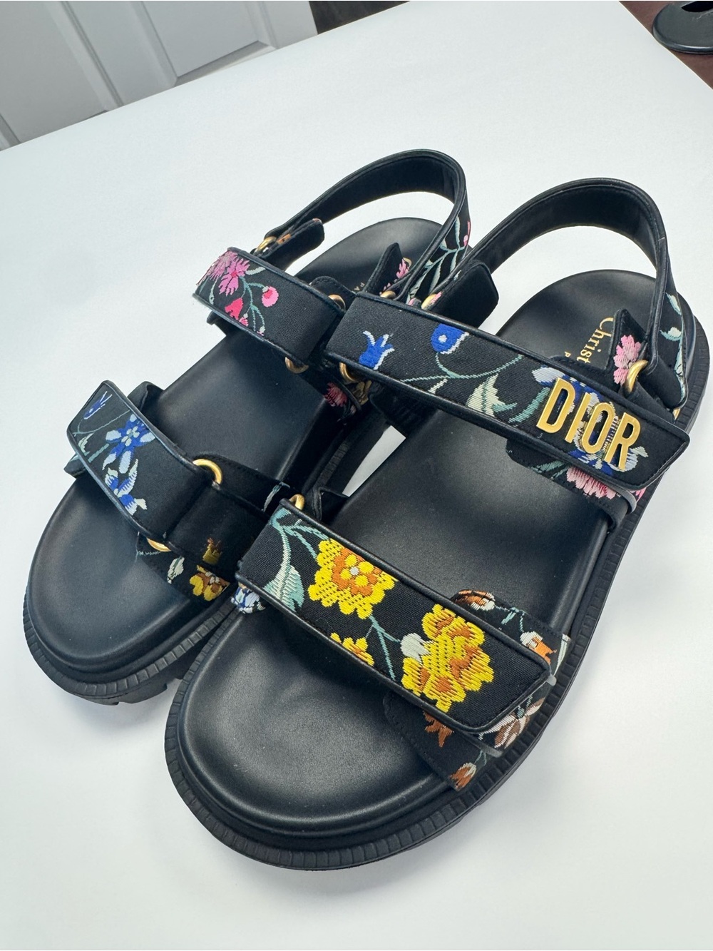 Christian Dior Dioract Black Floral Embroidered Sandals - Picture 6 of 8